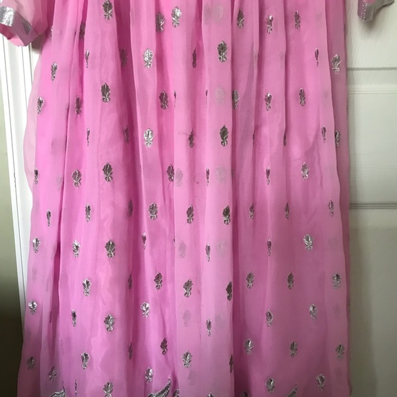 Pink chiffon Indian Dress - Picture 3 of 3